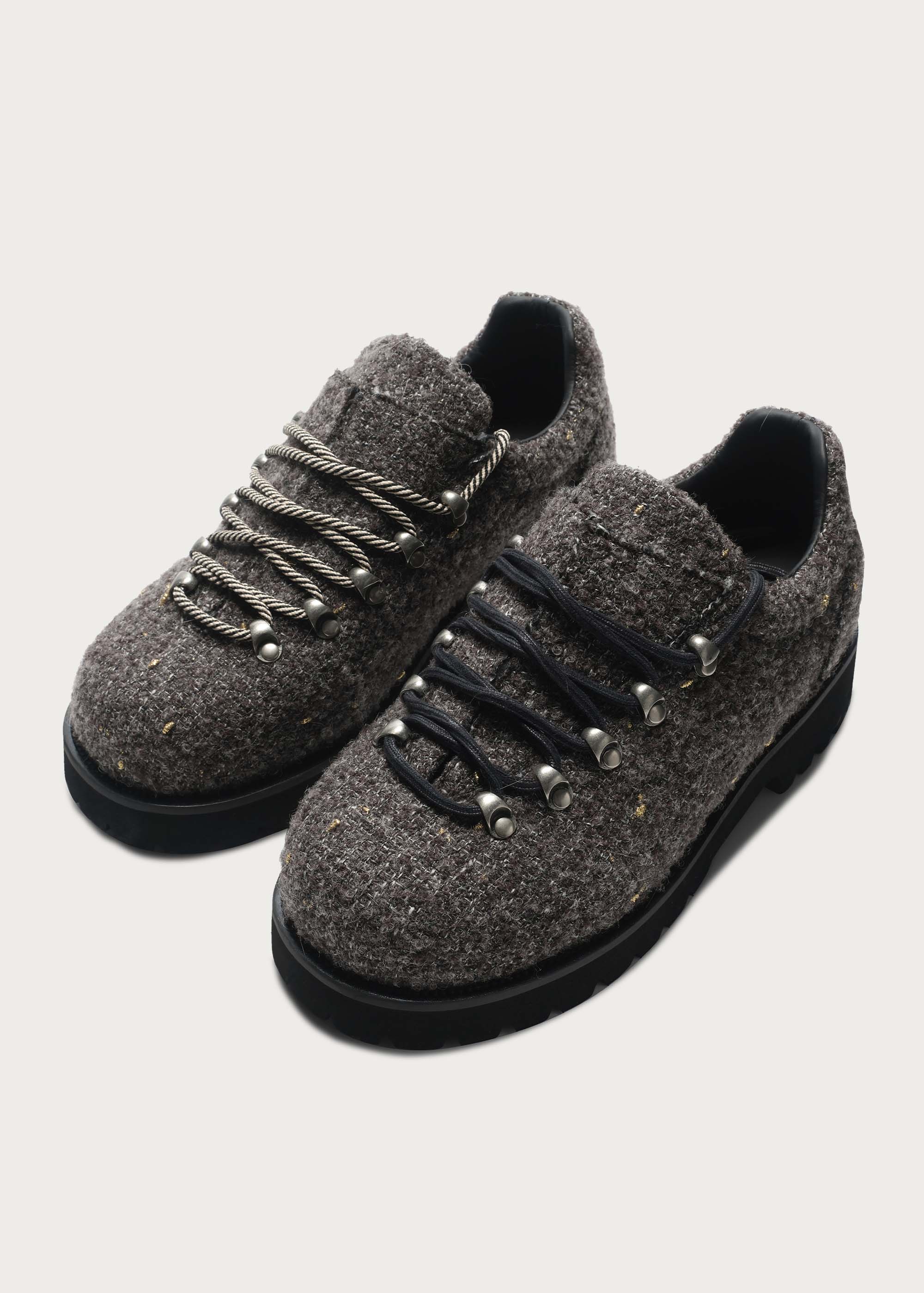 Outdoor-inspired hiking shoes Gray - Image 10